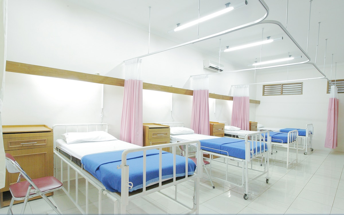 Healthcare & Life Sciences